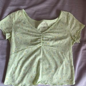 Arizona women’s green crop top